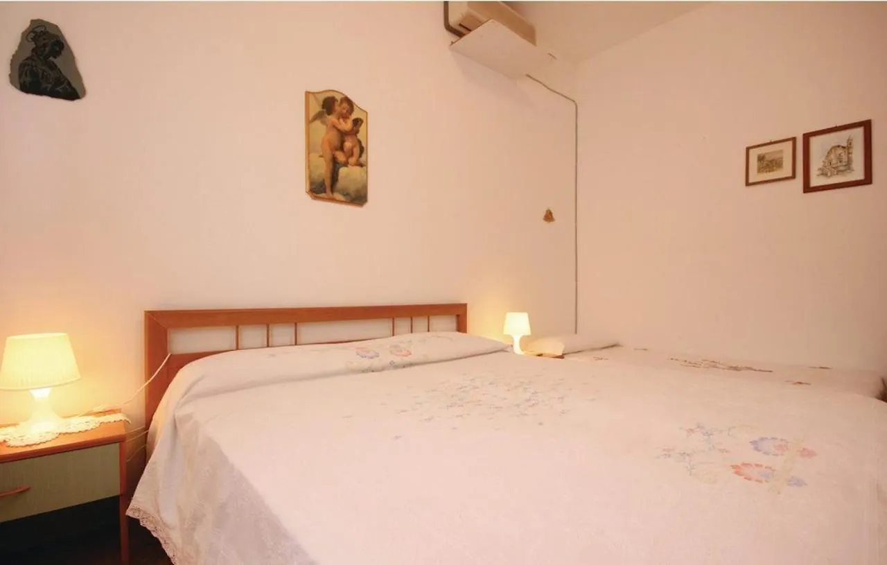 2 Bedrooms House At Ispica 150 M Away From The Beach With Enclosed Garden