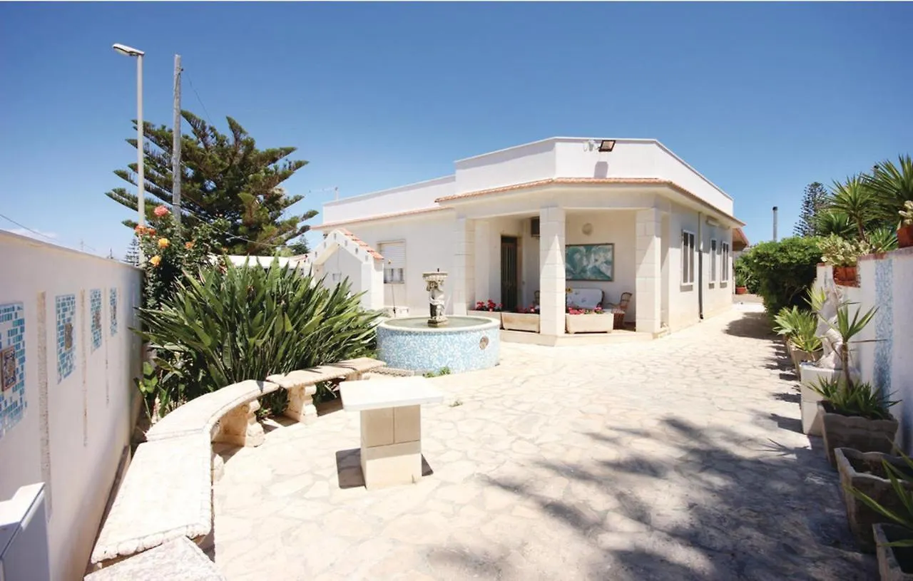2 Bedrooms House At Ispica 150 M Away From The Beach With Enclosed Garden Italy