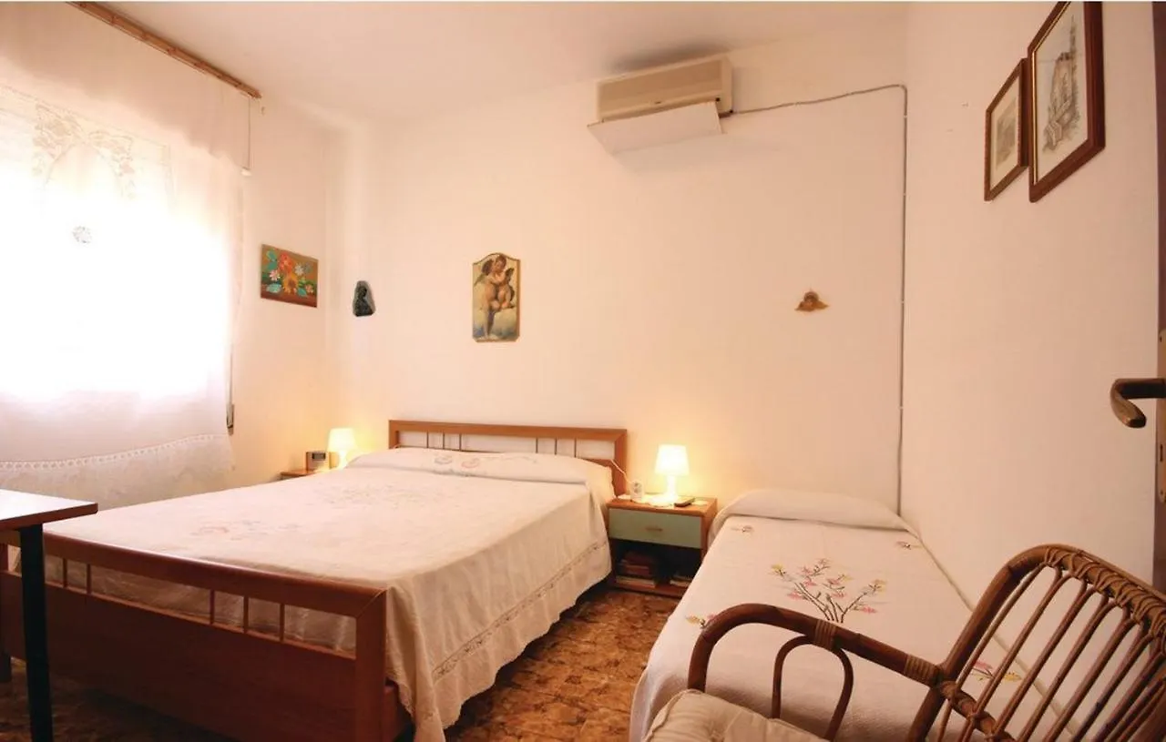2 Bedrooms House At Ispica 150 M Away From The Beach With Enclosed Garden